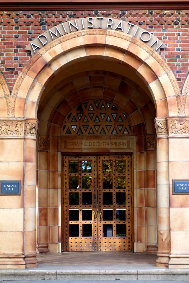 Kendall Hall (Administration Building) - California State University, Chico - DSC03140