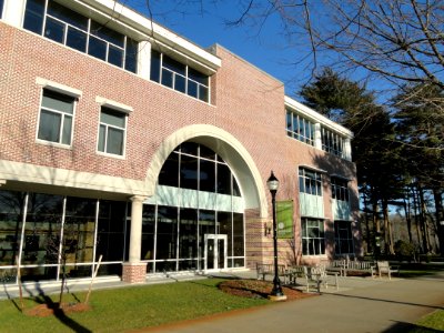 Ken Olsen Science Center - Gordon College - DSC02681