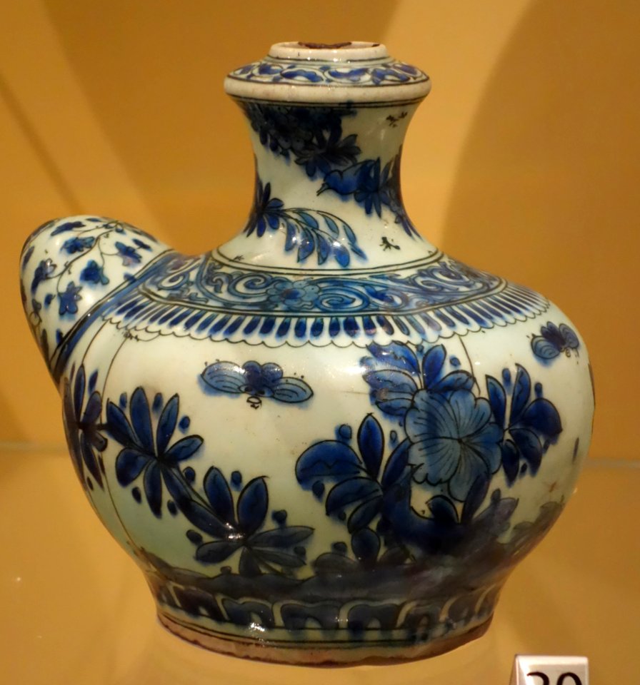 Kendi (South Asian water-pouring vessel with mammary spout, used as a kalyan), Iran, Kirman or Mashhad, early 17th century, underglaze-painted stonepaste - Royal Ontario Museum - DSC04704