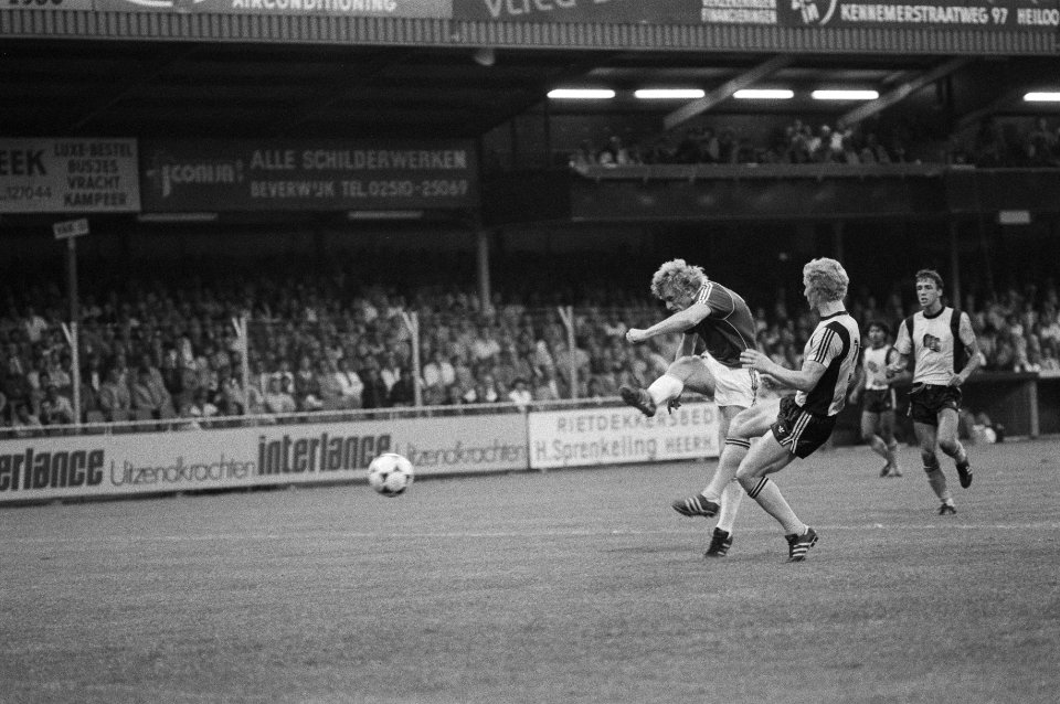 Kees Kist heeft gescoord, Bestanddeelnr 931-6287