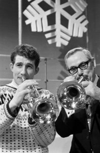 Kees Verkerk en Willy Schobben tijdens optreden Noorse televisie, Kees Verkerk m, Bestanddeelnr 920-0609