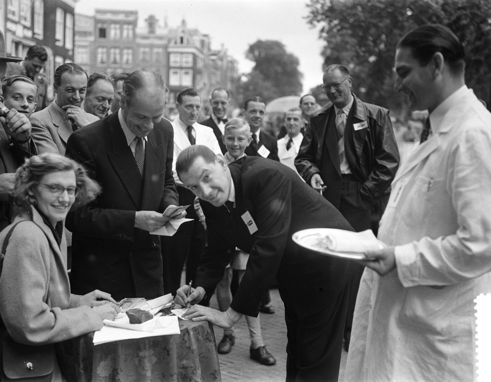 Kelnersrace op het Thorbeckeplein, Bestanddeelnr 905-7641