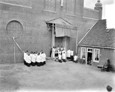 Kerkwijding Nieuw Vennep Onze Lieve Vrouwe Onbevlekte ontvangenis, Bestanddeelnr 907-8107