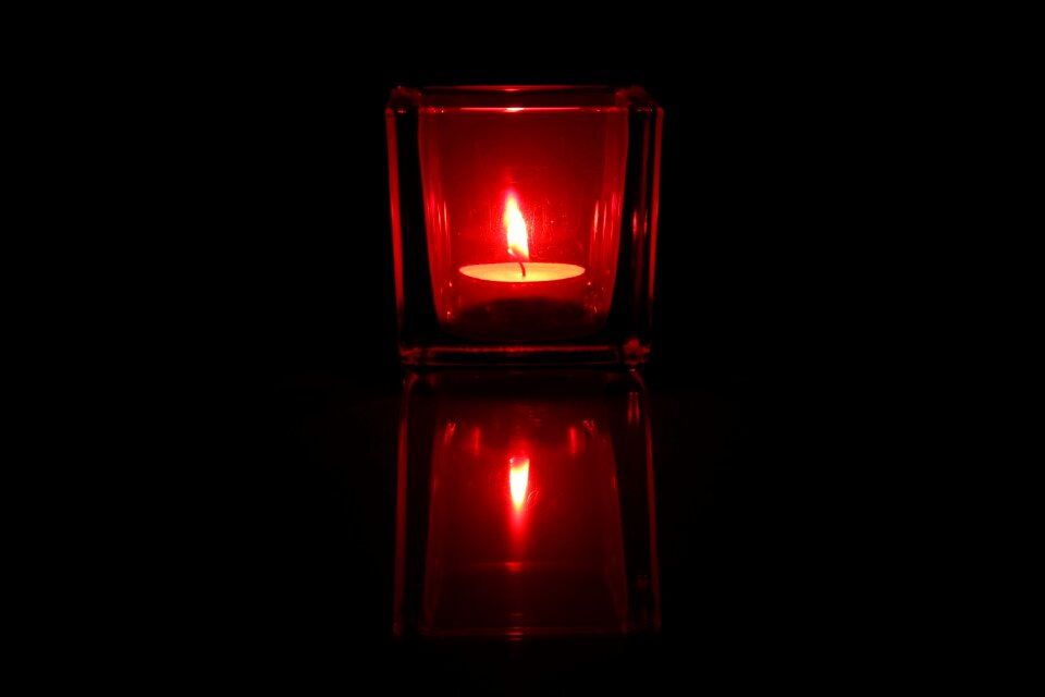 Shining candlelight reflexes