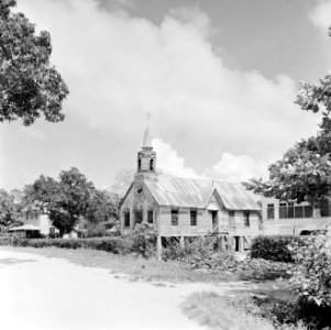 Kerk op het platteland van Suriname, waarschijnlijk in Alkmaar, Bestanddeelnr 252-2616