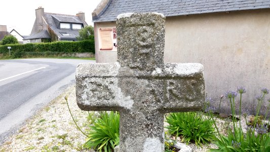 Kerlouan - Chapelle Notre-Dame du Croazou - Détail d'une croix 02