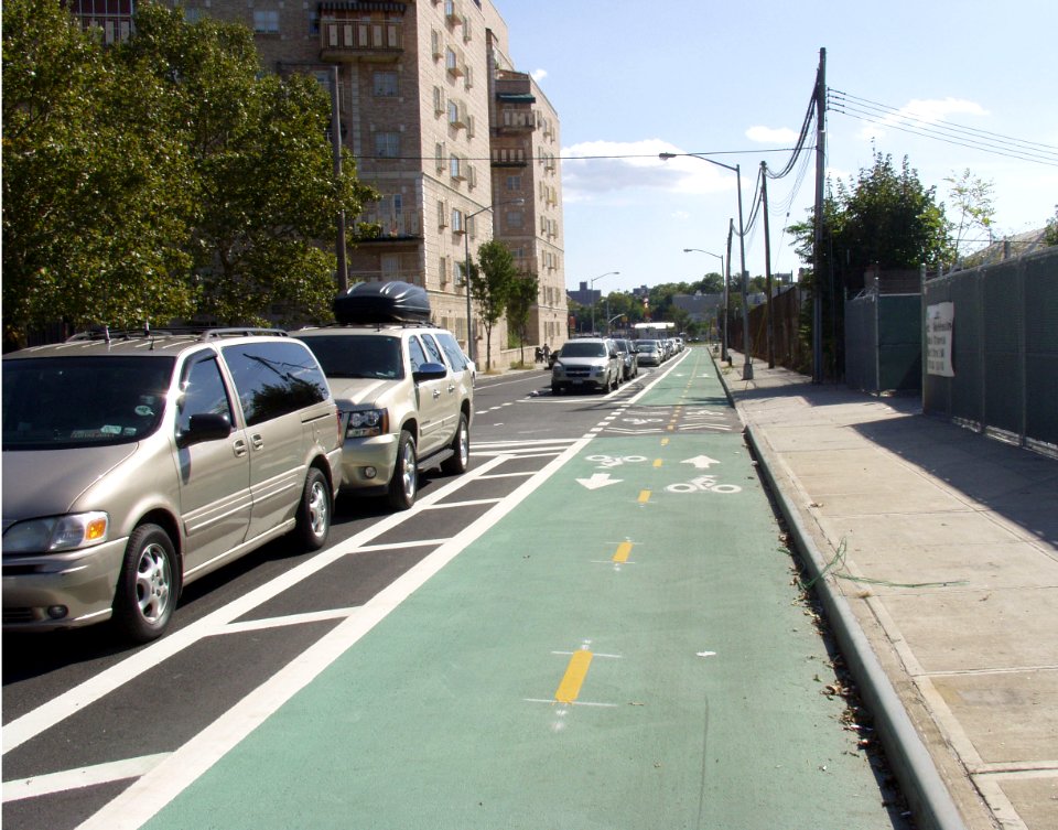 Kent Av Bkln bike lane jeh
