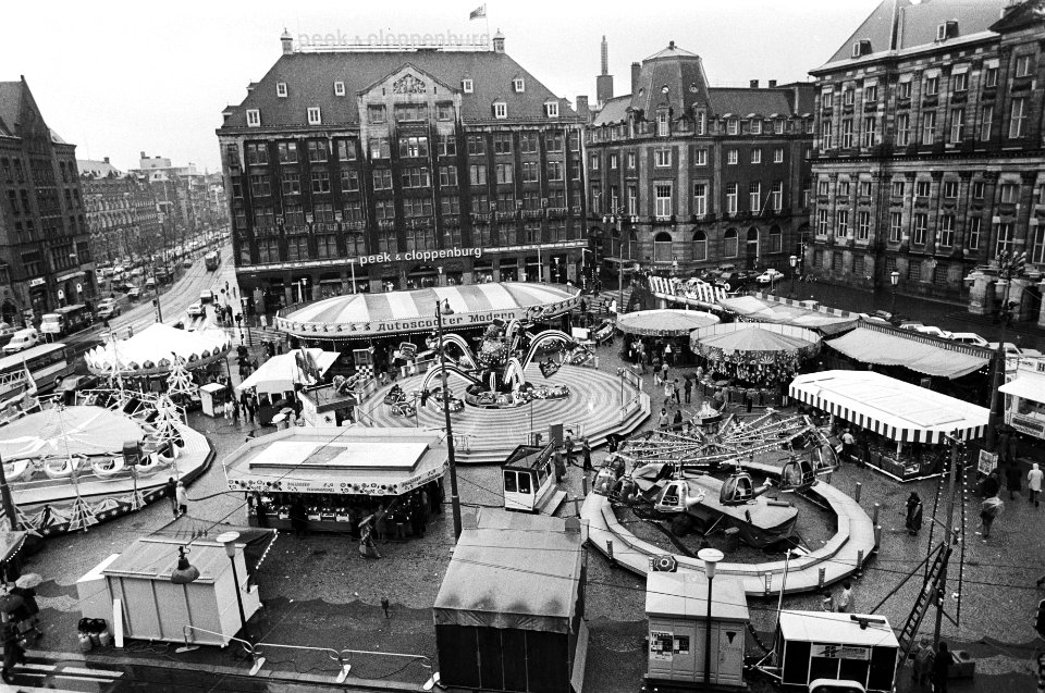 Kermis op de Dam in Amsterdam (overzicht), Bestanddeelnr 930-2225