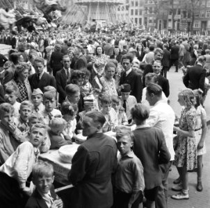 Kermis op het Amstelveld, Bestanddeelnr 900-4552