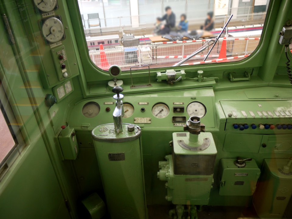 Keio 2015 cabin