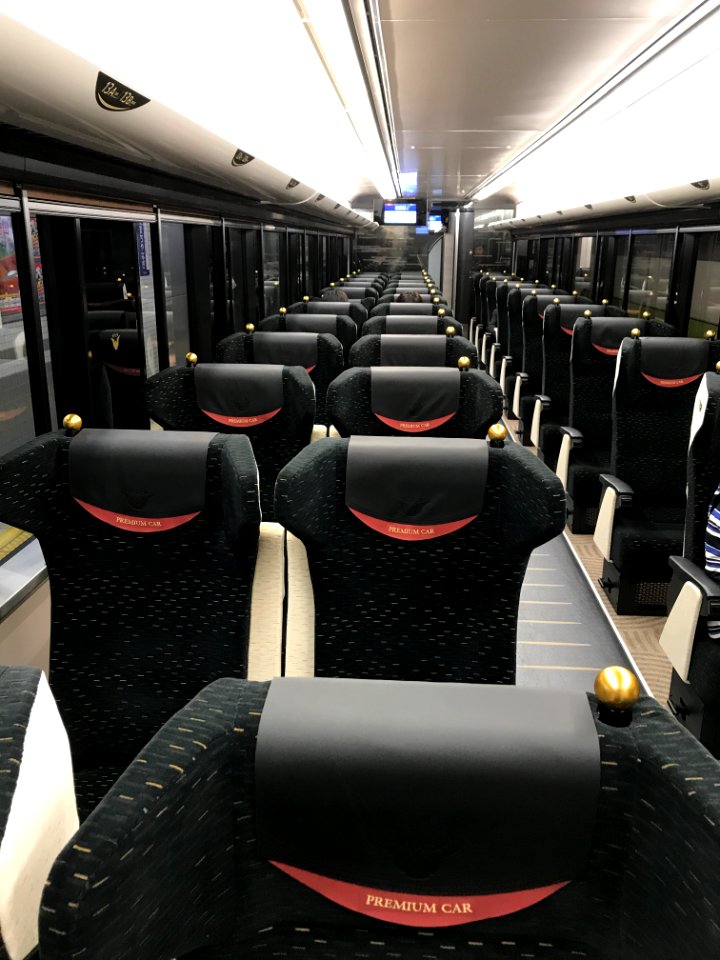 Keihan Premium Car inside20170909
