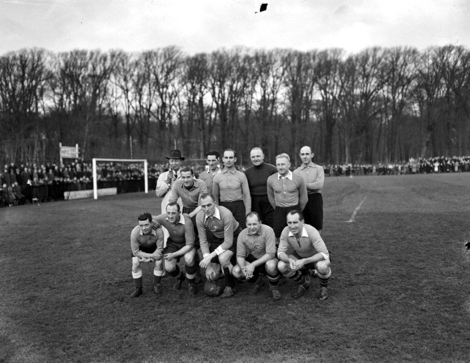 KFC tegen oud internationals, Bestanddeelnr 901-9809