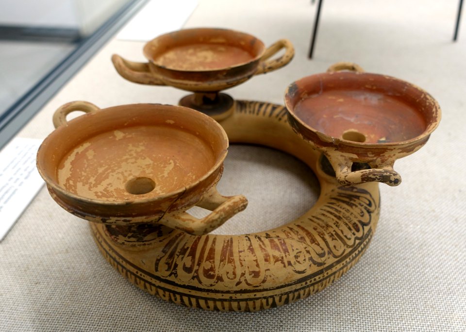 Kernos, Rhodes, c. 530 BC, L 446 - Martin von Wagner Museum - Würzburg, Germany - DSC05681