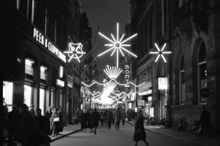 Kerstverlichting in Amsterdam, Bestanddeelnr 913-2121