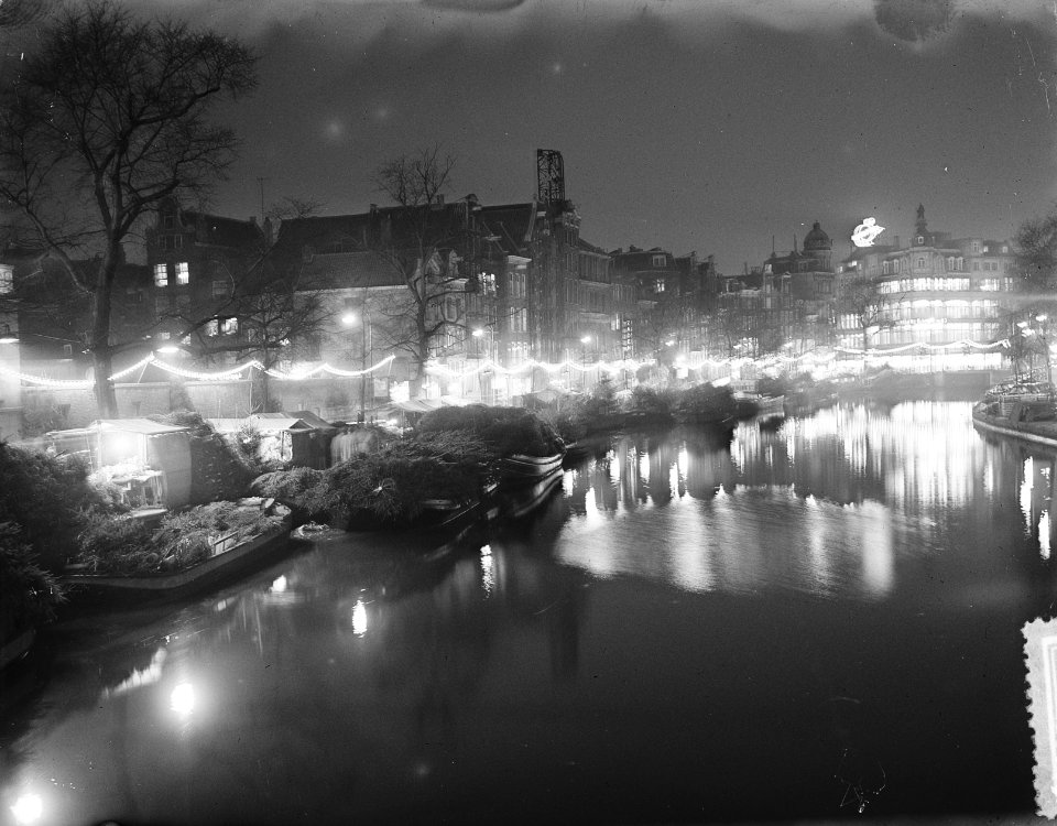 Kerstverlichting Bloemenmarkt Amsterdam, Bestanddeelnr 906-1715