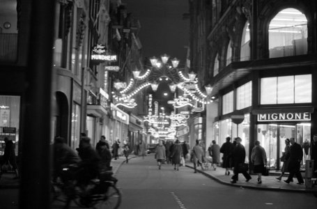 Kerstverlichting in Amsterdam, Bestanddeelnr 913-2122