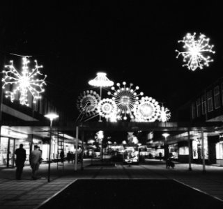 Kerstverlichting op de Rotterdamse Lijnbaan, Bestanddeelnr 918-5384