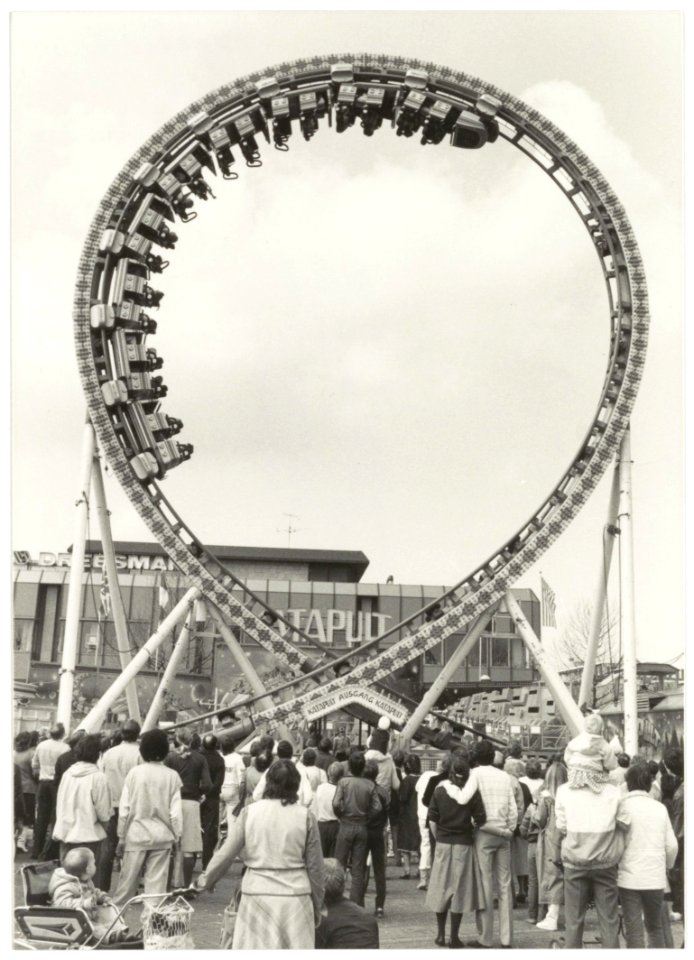 Kermis op het Californëplein. De Katapult in actie. NL-HlmNHA 54013900