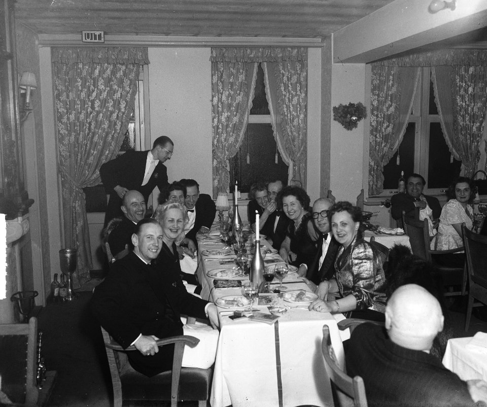 Kerstdiner Chateau Bleu Den Haag, Bestanddeelnr 903-1648