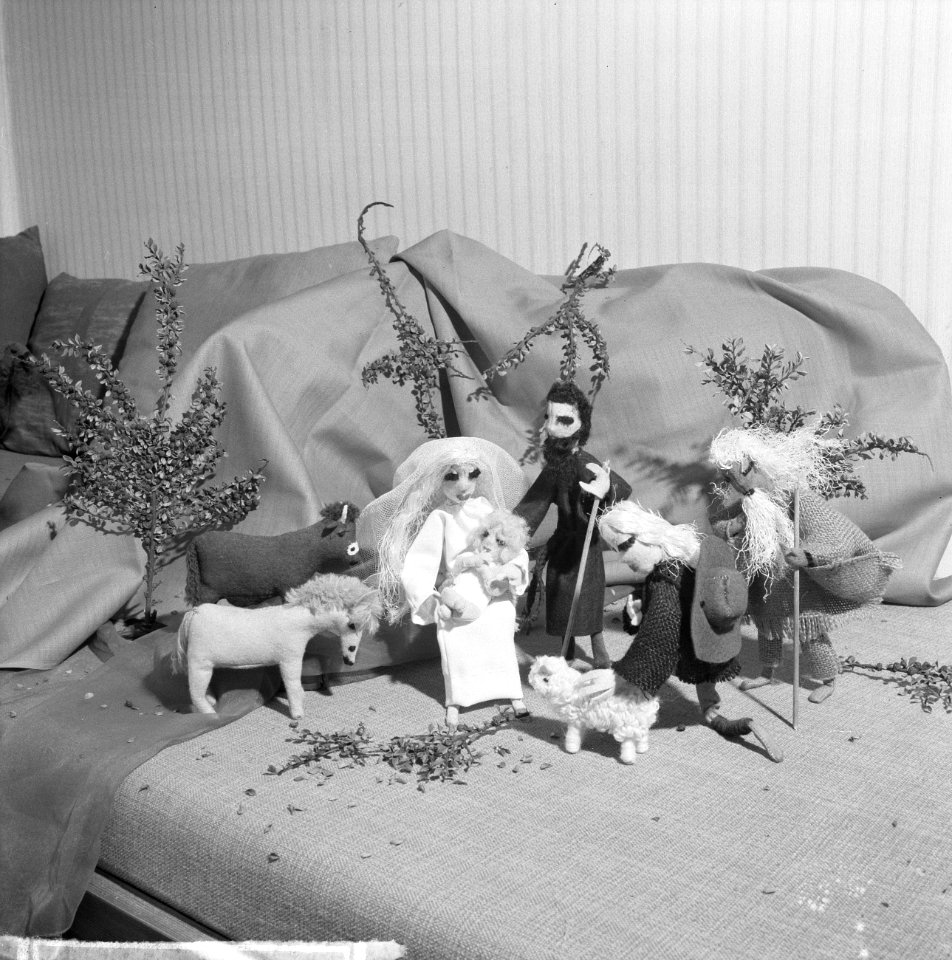 Kerststal van stof, Bestanddeelnr 917-2574