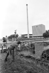 Kerncentrale Dodewaard momenteel vesting, door uitgebreid veiligheidsmaatregelen, Bestanddeelnr 931-0918