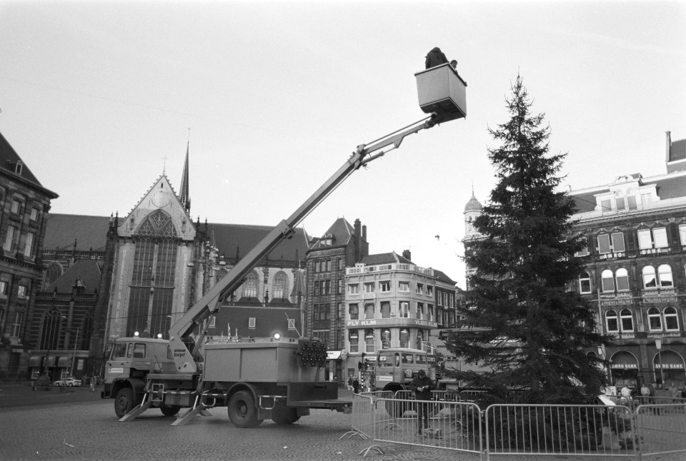 Kerstboom uit Trondheim weer op de Dam in Amsterdam, Bestanddeelnr 934-1448