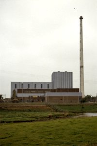 Kerncentrale Dodewaard beveiligd met prikkeldraad i.v.m. aangekondigde blokkade, Bestanddeelnr 253-8468