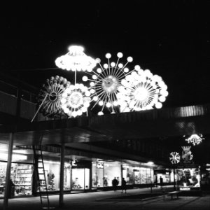 Kerstverlichting op de Lijnbaan te Rotterdam, Bestanddeelnr 918-5388