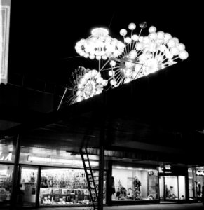 Kerstverlichting op de Lijnbaan te Rotterdam, Bestanddeelnr 918-5386