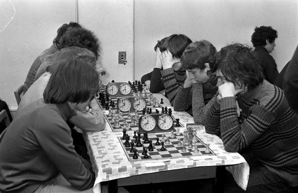 Kerstsporttoernooi voor scholieren Amsterdam, Bestanddeelnr 925-2499