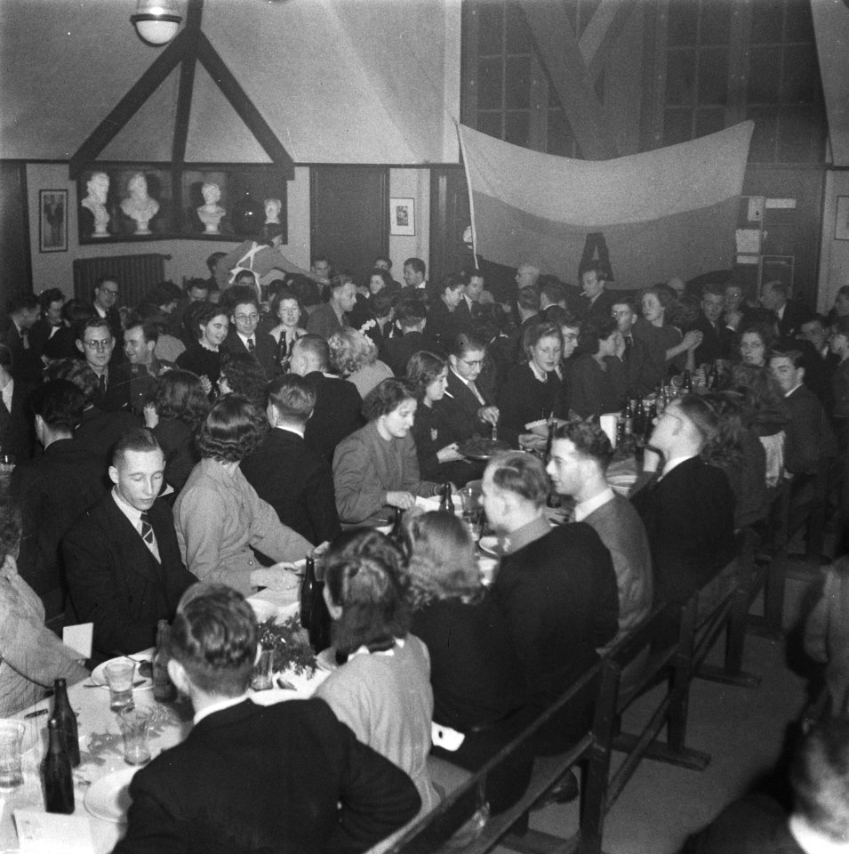 Kerstfuif Lyceum Haarlem, Bestanddeelnr 901-9769
