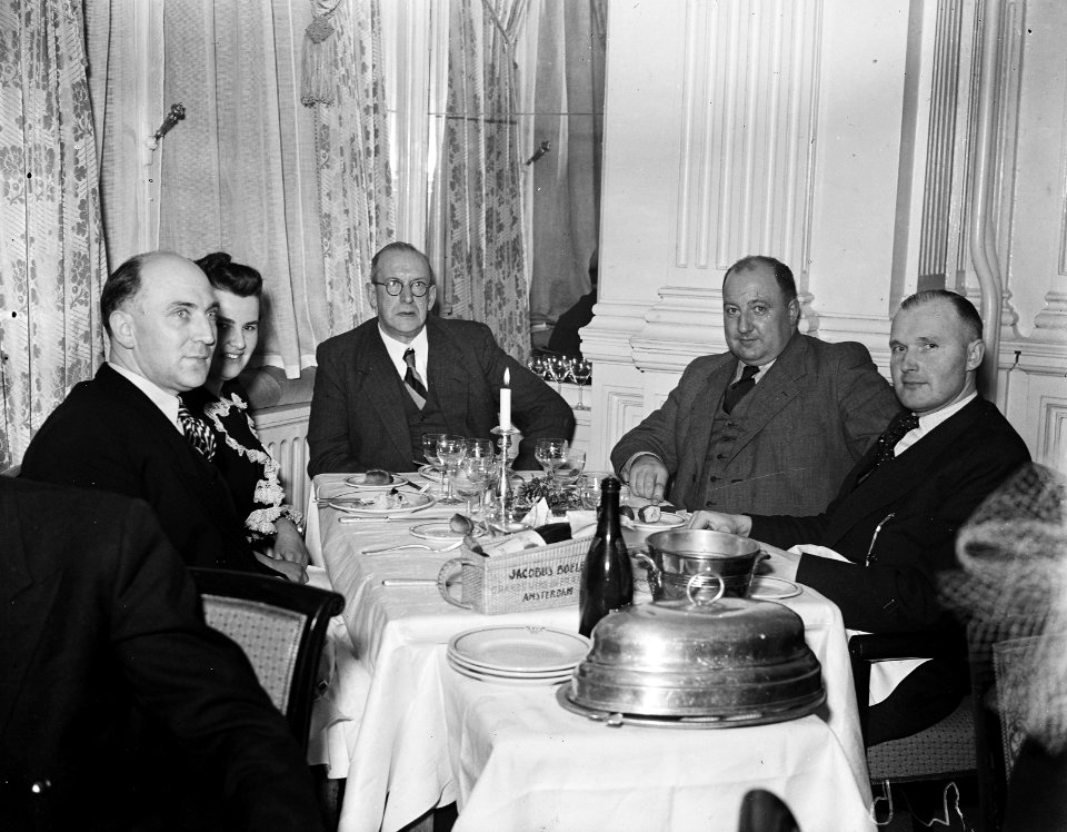Kerstdiner Doelen, Bestanddeelnr 903-1636