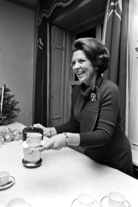 Kerstviering Koninklijke Familie en personeel op Huis ten Bosch, Bestanddeelnr 928-9495