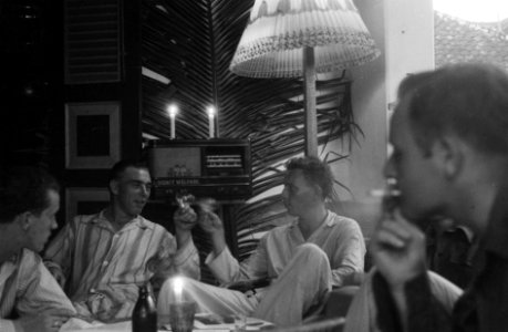 Kerstfeest 1948 werd wel onder zeer bijzondere omstandigheden gevierd. Enige ond, Bestanddeelnr 2851
