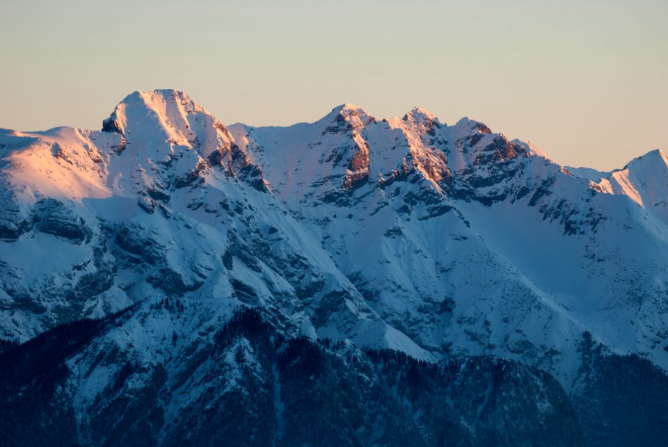 Kleiner Solstein bei Sonnenaufgang