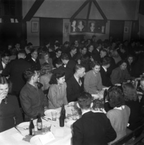 Kerstfuif Lyceum Haarlem, Bestanddeelnr 901-9768