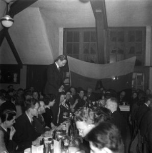 Kerstfuif Lyceum Haarlem, Bestanddeelnr 901-9770
