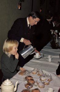 Kerstviering 1974 Koninklijke Familie, Bestanddeelnr 254-9682