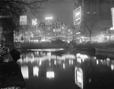 Kerstverlichting Bloemenmarkt Amsterdam, Bestanddeelnr 906-1716