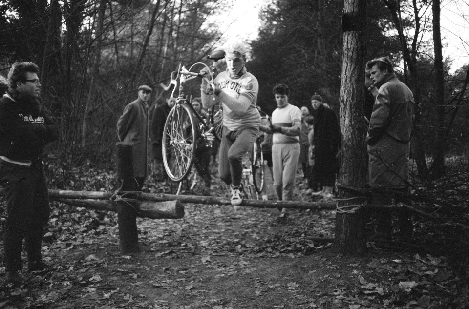 Kerstwielercross in Soestduinen. Renners, Bestanddeelnr 913-3406