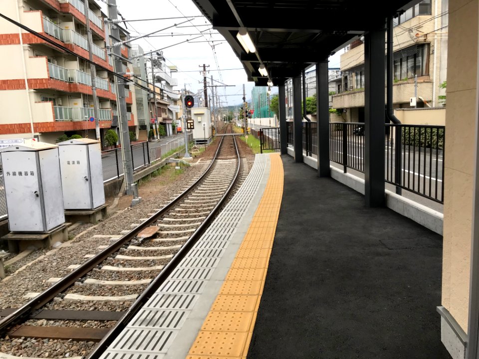 Kitano Hakubai cho station viewing west 20200506