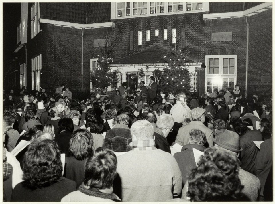 Kerstzang bij de Willem van Oranjeschool