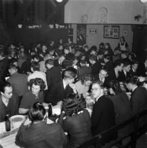 Kerstfuif Lyceum Haarlem, Bestanddeelnr 901-9766