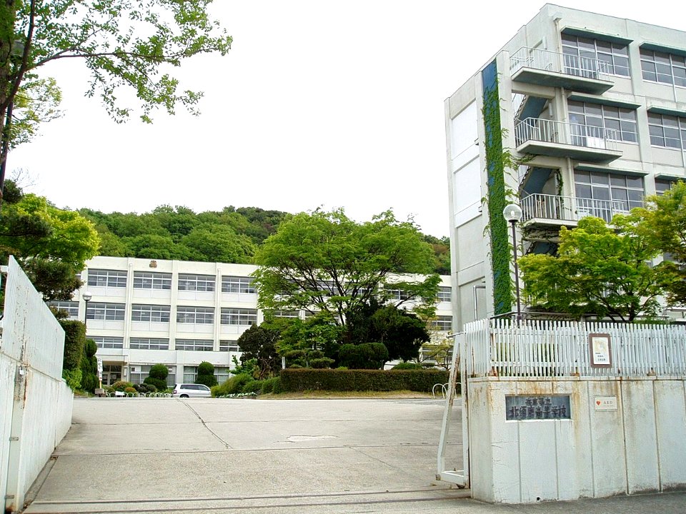 Kitasuma-High-School-2012042901