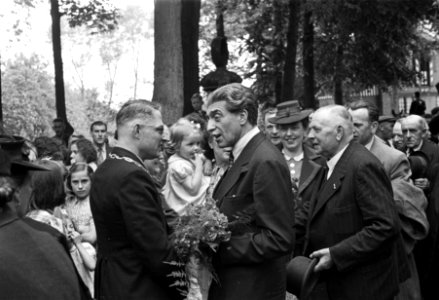 Kleinzoon van Rotschild terug in Haarzuilen, Bestanddeelnr 901-7684