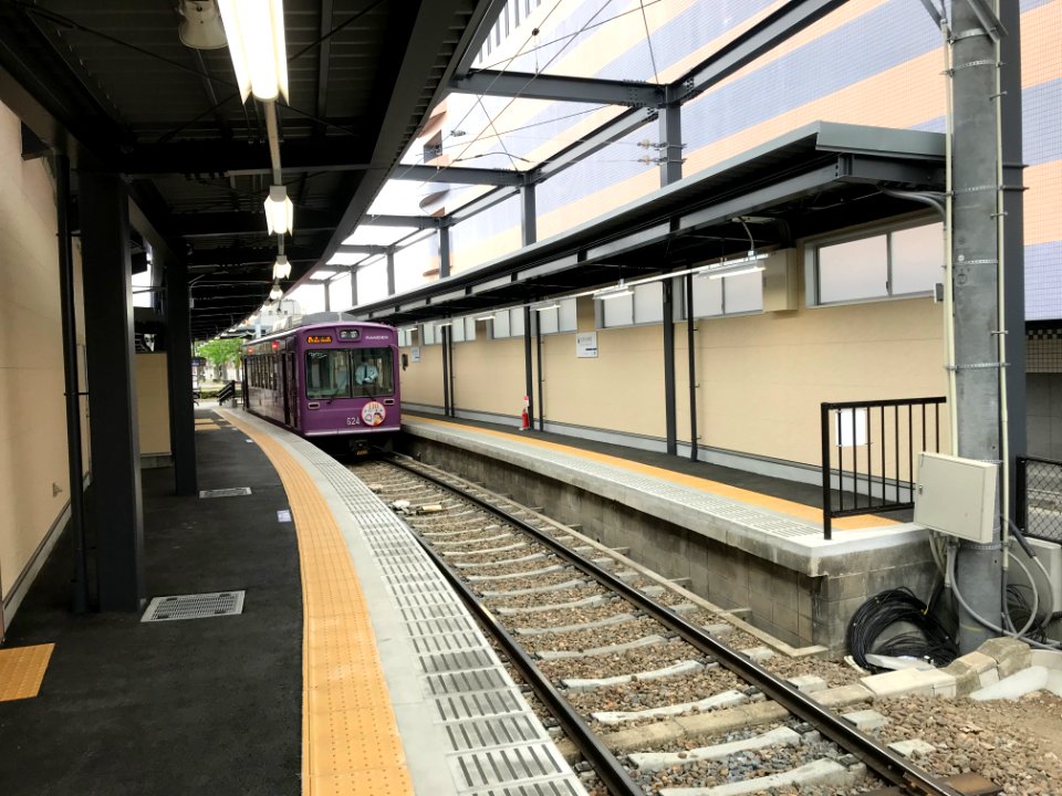Kitano Hakubai cho station viewing east 20200506