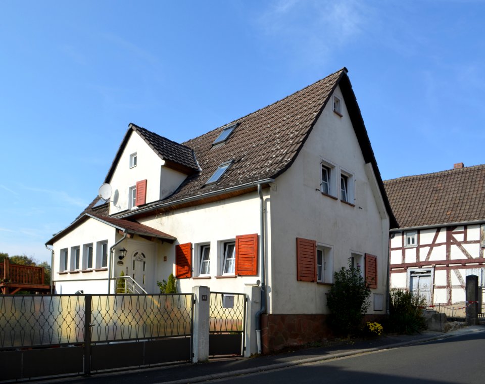 Klein-Karben, Dortelweiler Straße 3