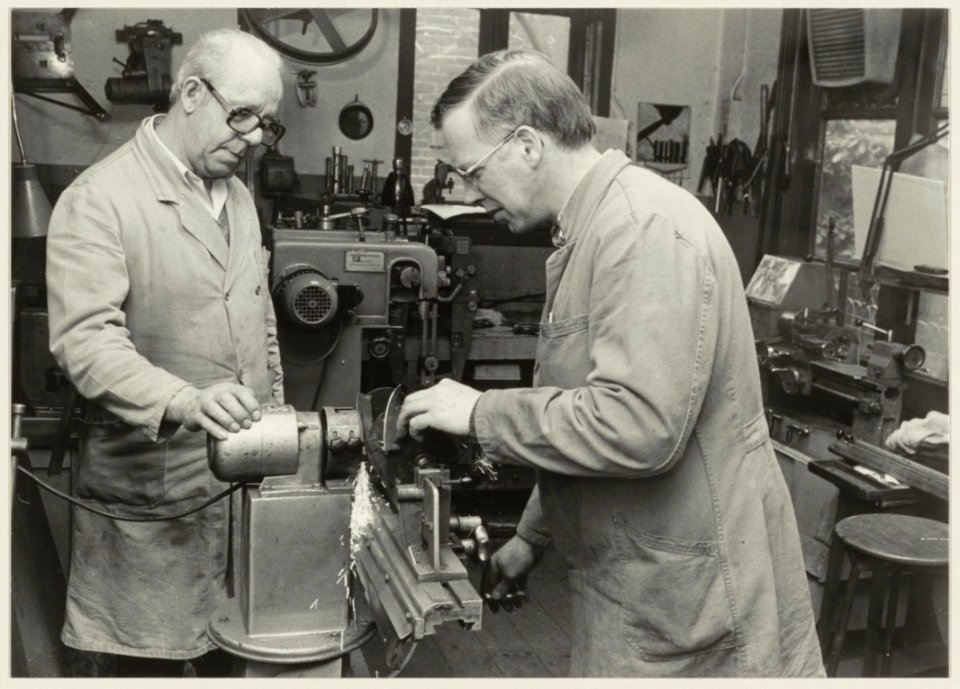 Kleverparkweg 6 Slijp-en instrumentmakerij W.H. Kouwenberg, werk, NL-HlmNHA 54013833 02