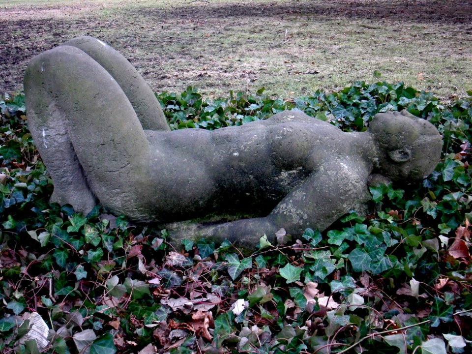 Kleine Liegende am Nürnberger Ei in Dresden-Südvorstadt 3