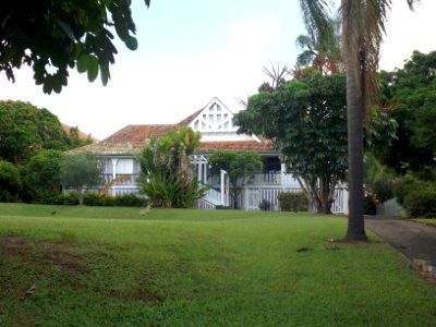 Kitawah and front lawn